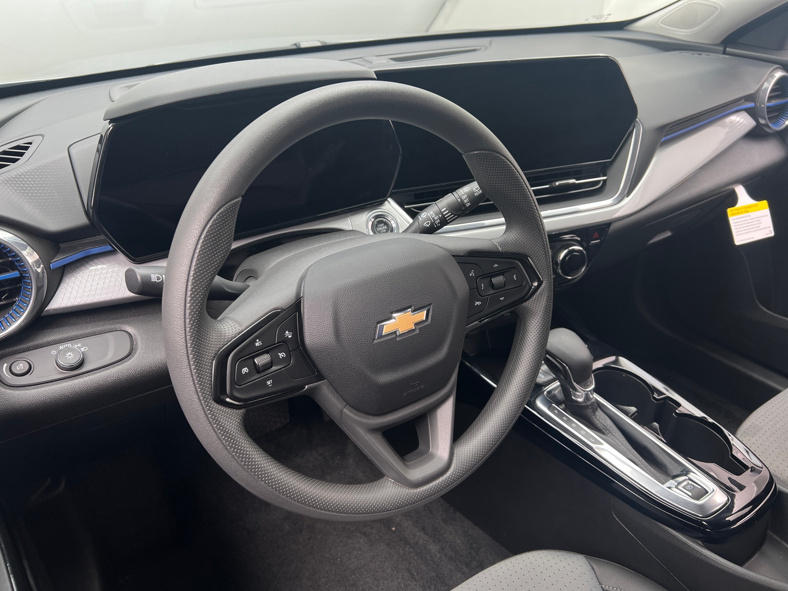 Thumbnail: 2025 Chevrolet Trax - 5