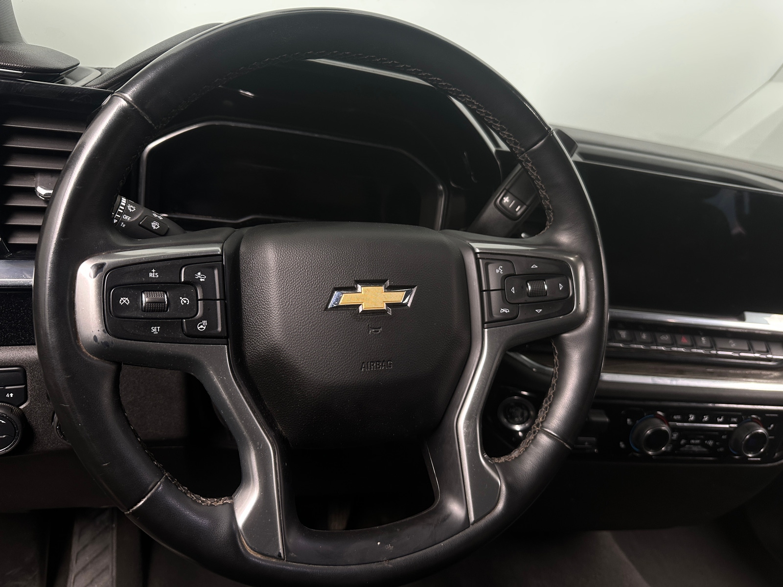 Thumbnail: 2024 Chevrolet Silverado 2500 - 5