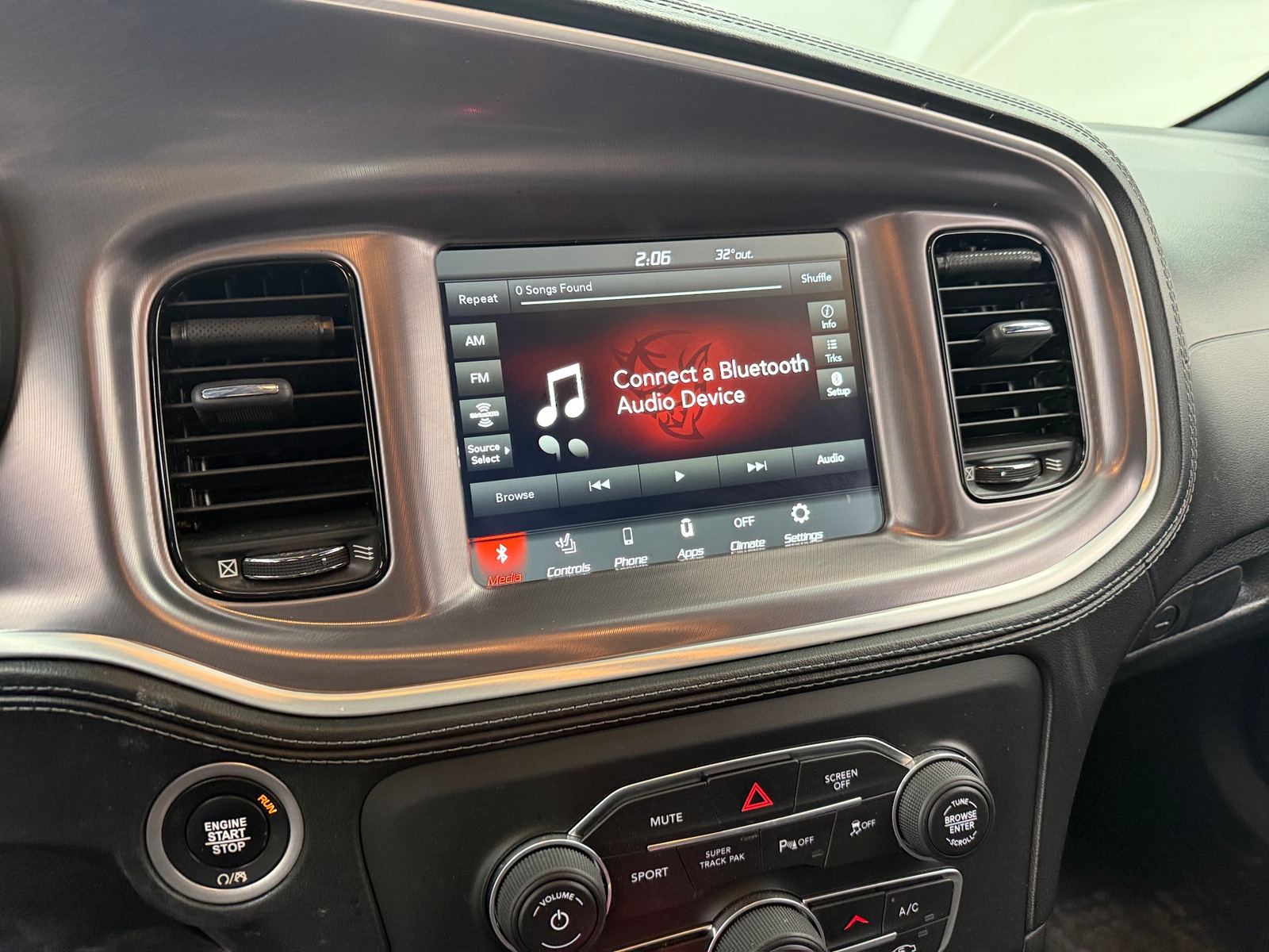 Thumbnail: 2020 Dodge Charger - 3