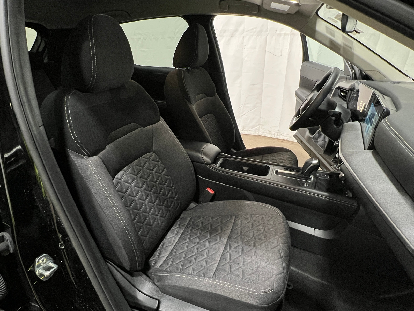 Thumbnail: 2025 Nissan Kicks - 2