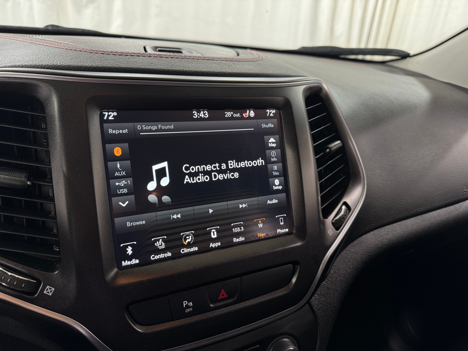 Thumbnail: 2019 Jeep Cherokee - 4