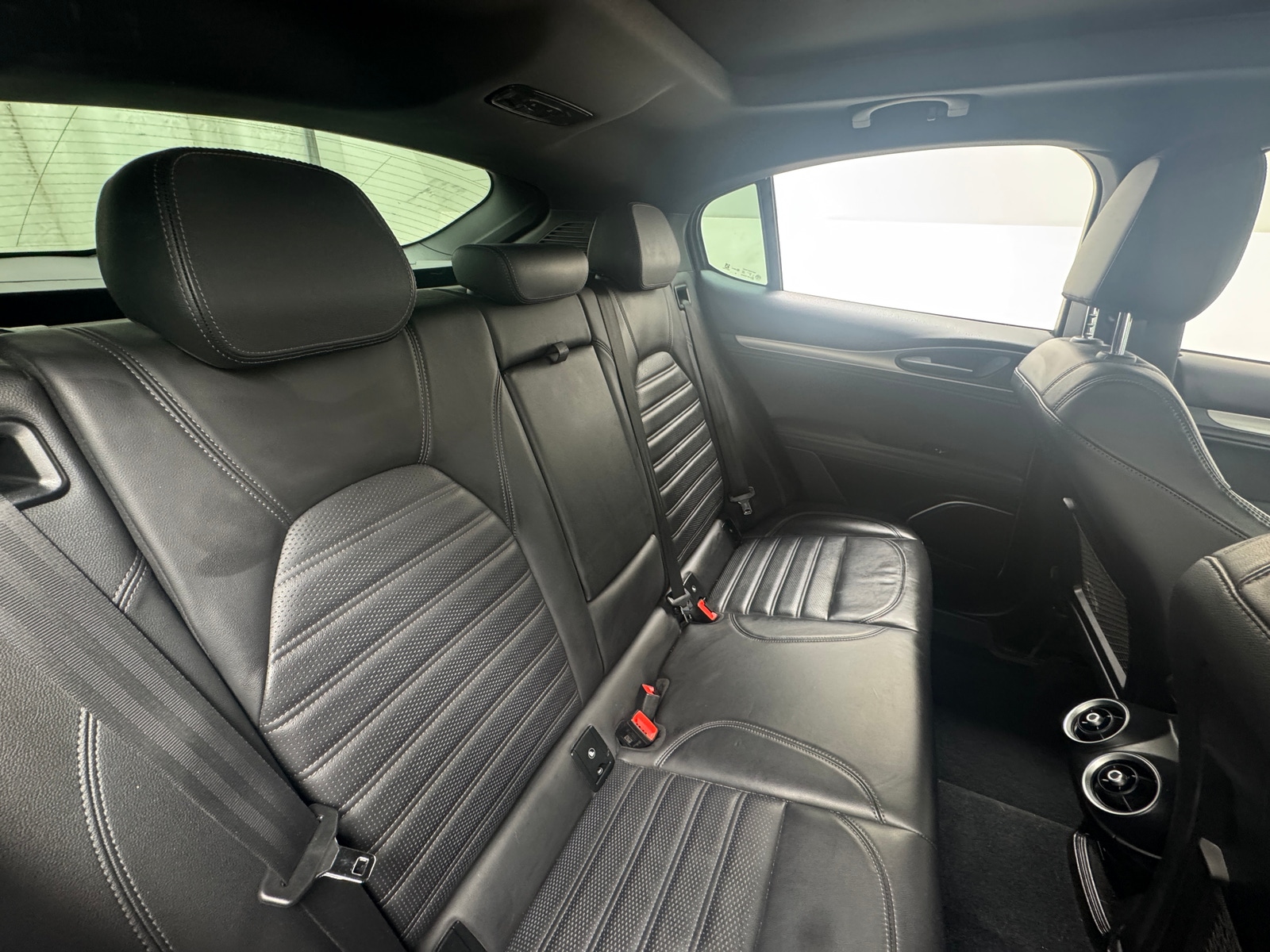 Thumbnail: 2019 Alfa Romeo Stelvio - 5