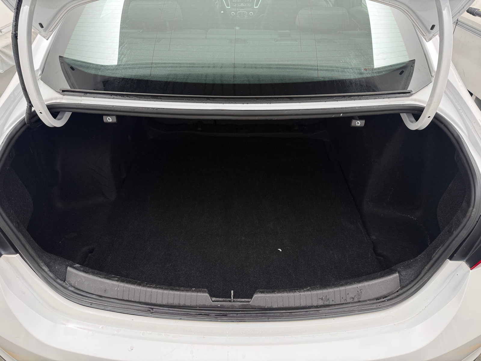 Thumbnail: 2023 Chevrolet Malibu - 7