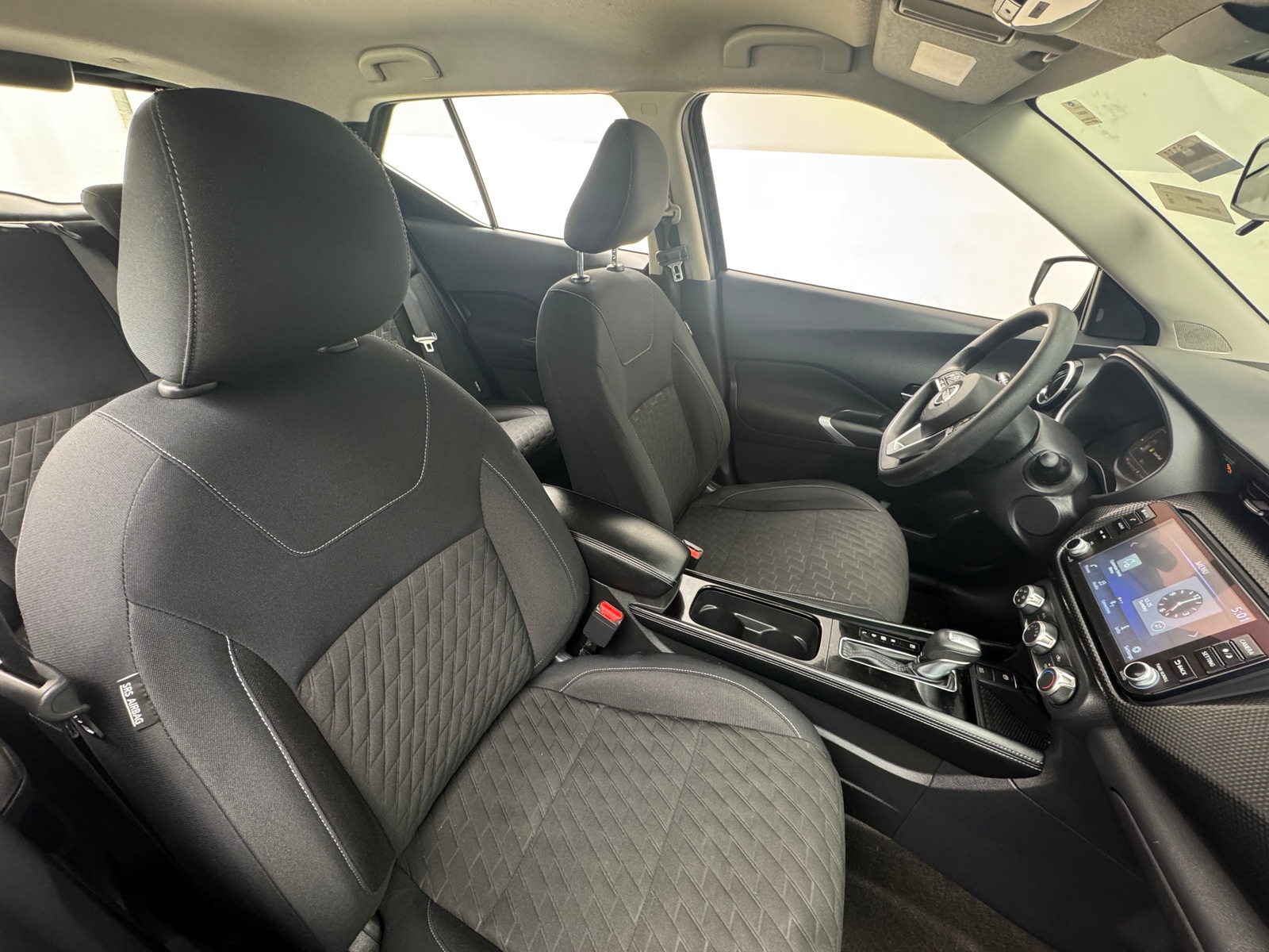 Thumbnail: 2023 Nissan Kicks - 2