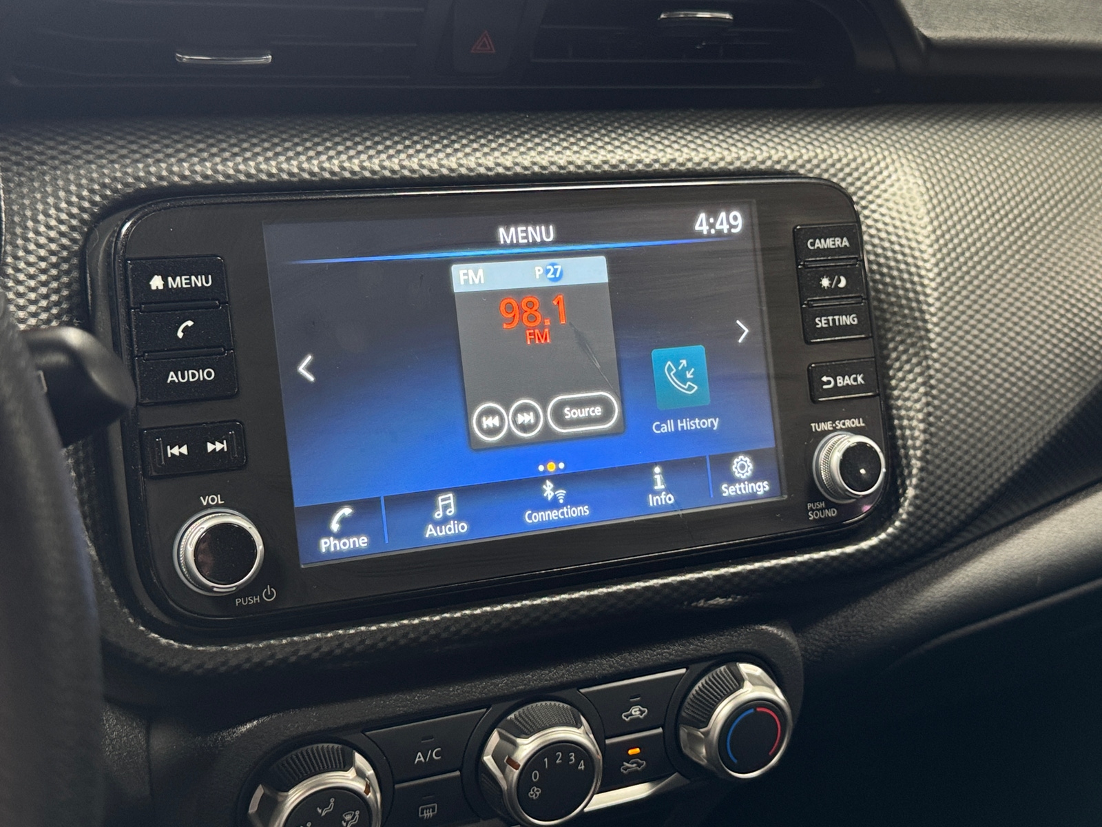 Thumbnail: 2023 Nissan Kicks - 4