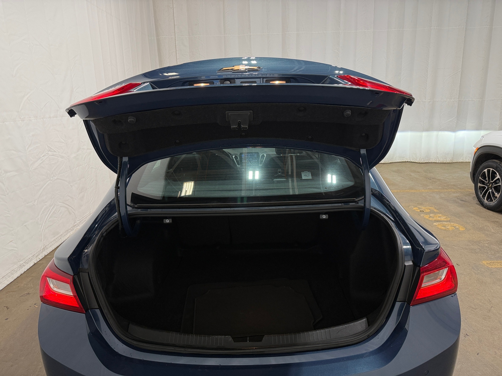 Thumbnail: 2024 Chevrolet Malibu - 7