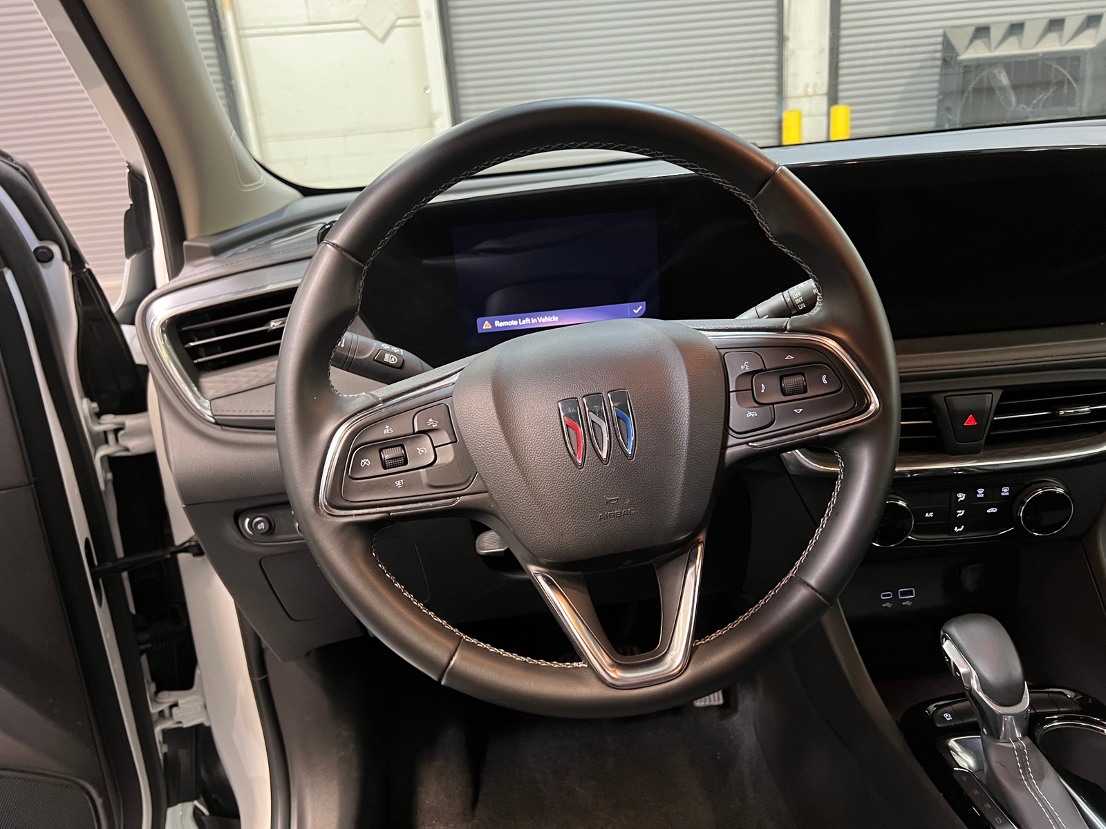 Thumbnail: 2025 Buick Encore GX - 5