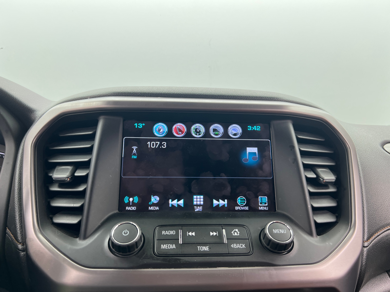 Thumbnail: 2017 GMC Acadia - 3