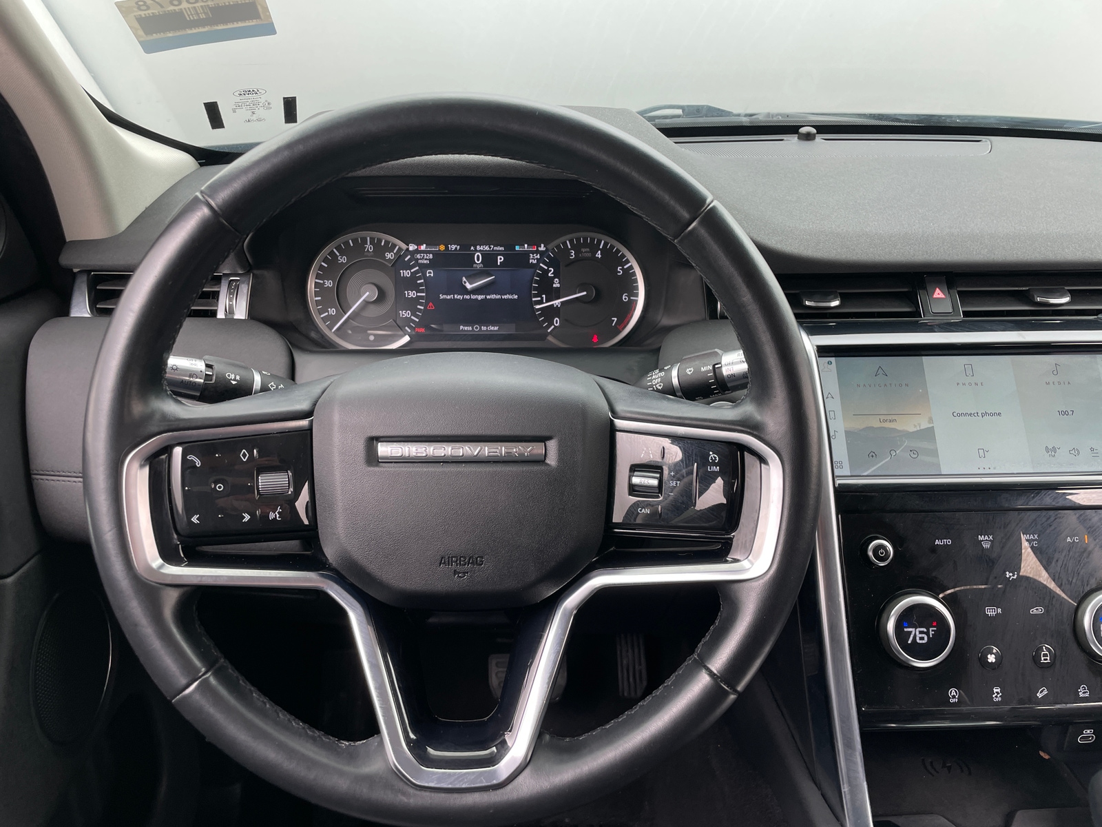 Thumbnail: 2021 Land Rover Discovery Sport - 4