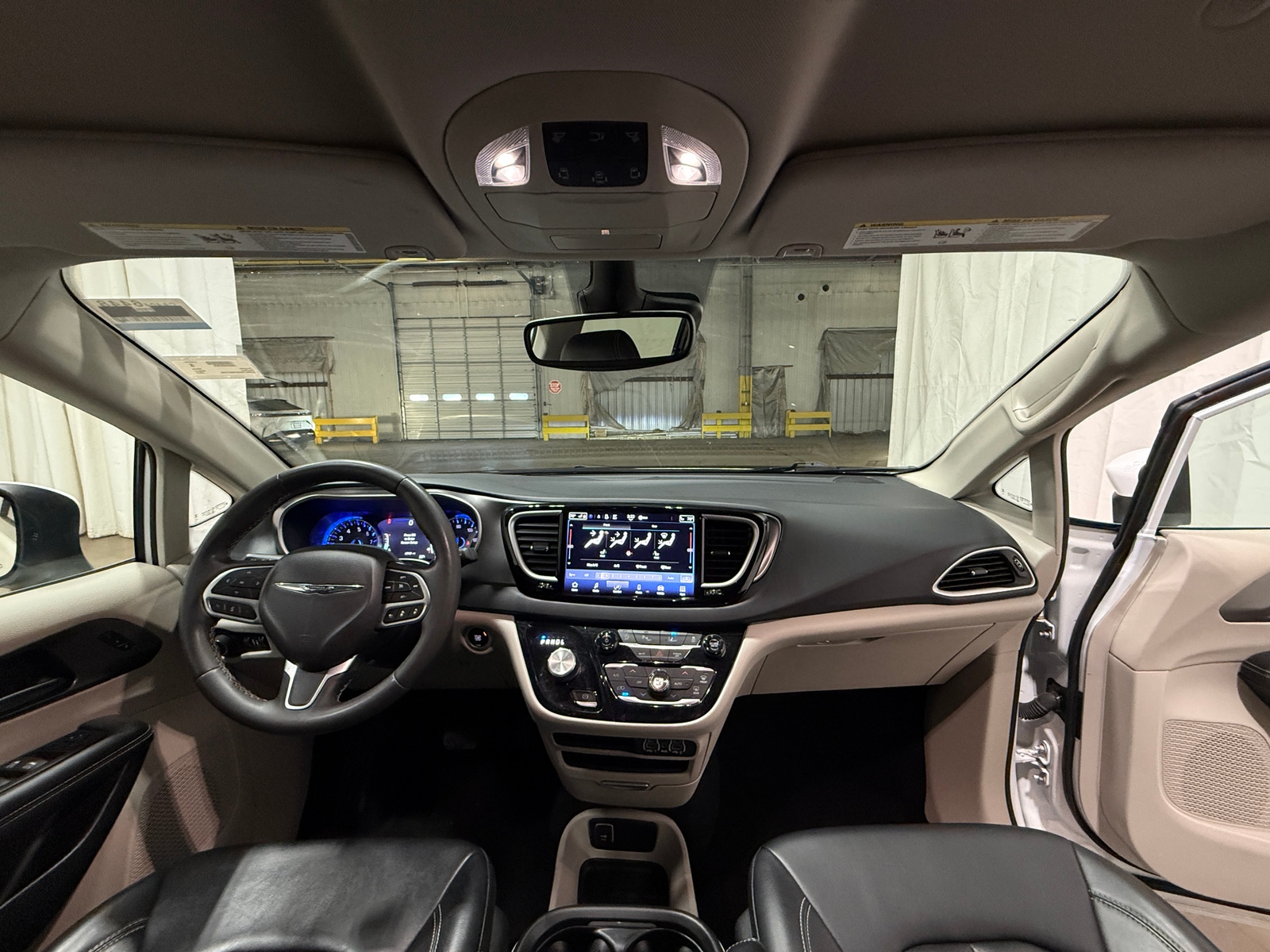 Thumbnail: 2023 Chrysler Pacifica - 2