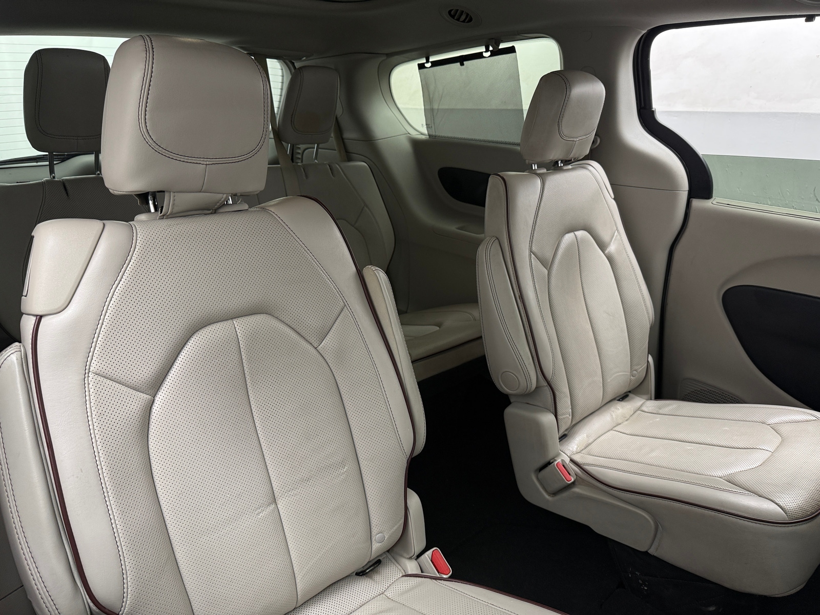 Thumbnail: 2019 Chrysler Pacifica - 5