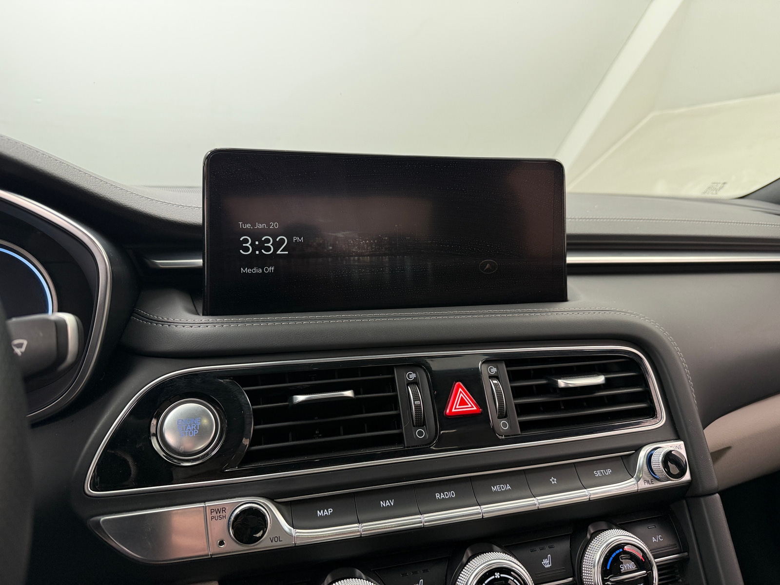 Thumbnail: 2023 Genesis G70 - 3