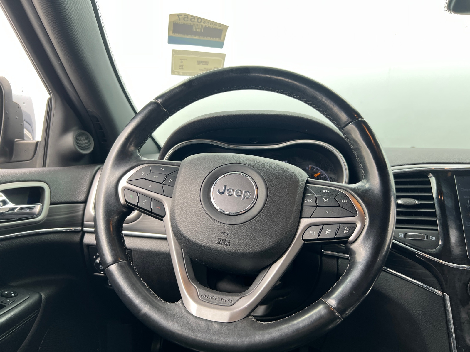 Thumbnail: 2020 Jeep Grand Cherokee - 4