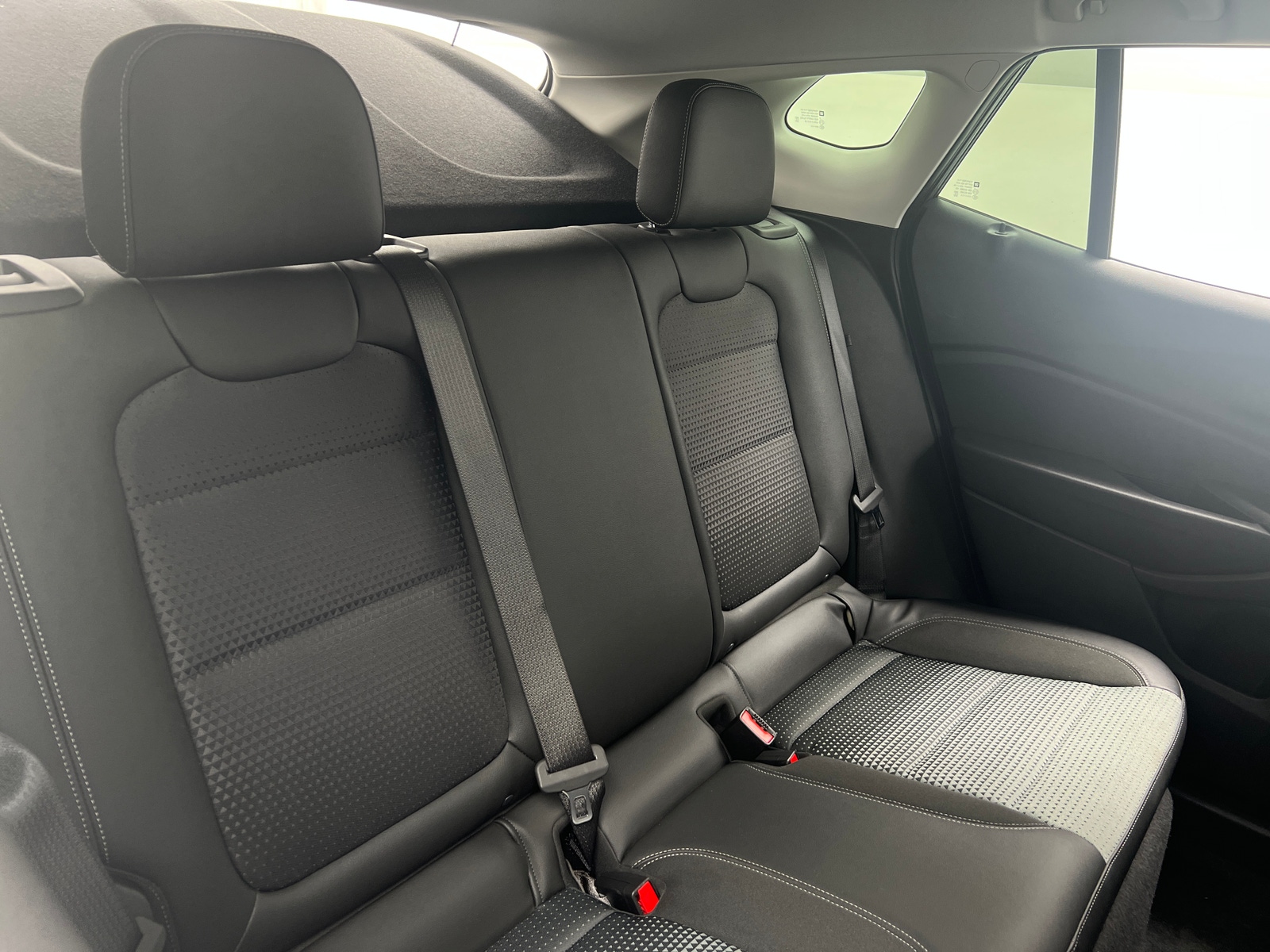 Thumbnail: 2025 Chevrolet Trax - 6