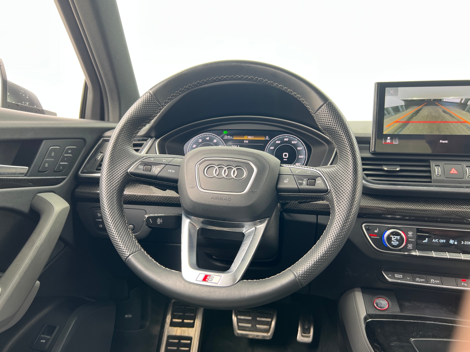 Thumbnail: 2022 Audi SQ5 - 4