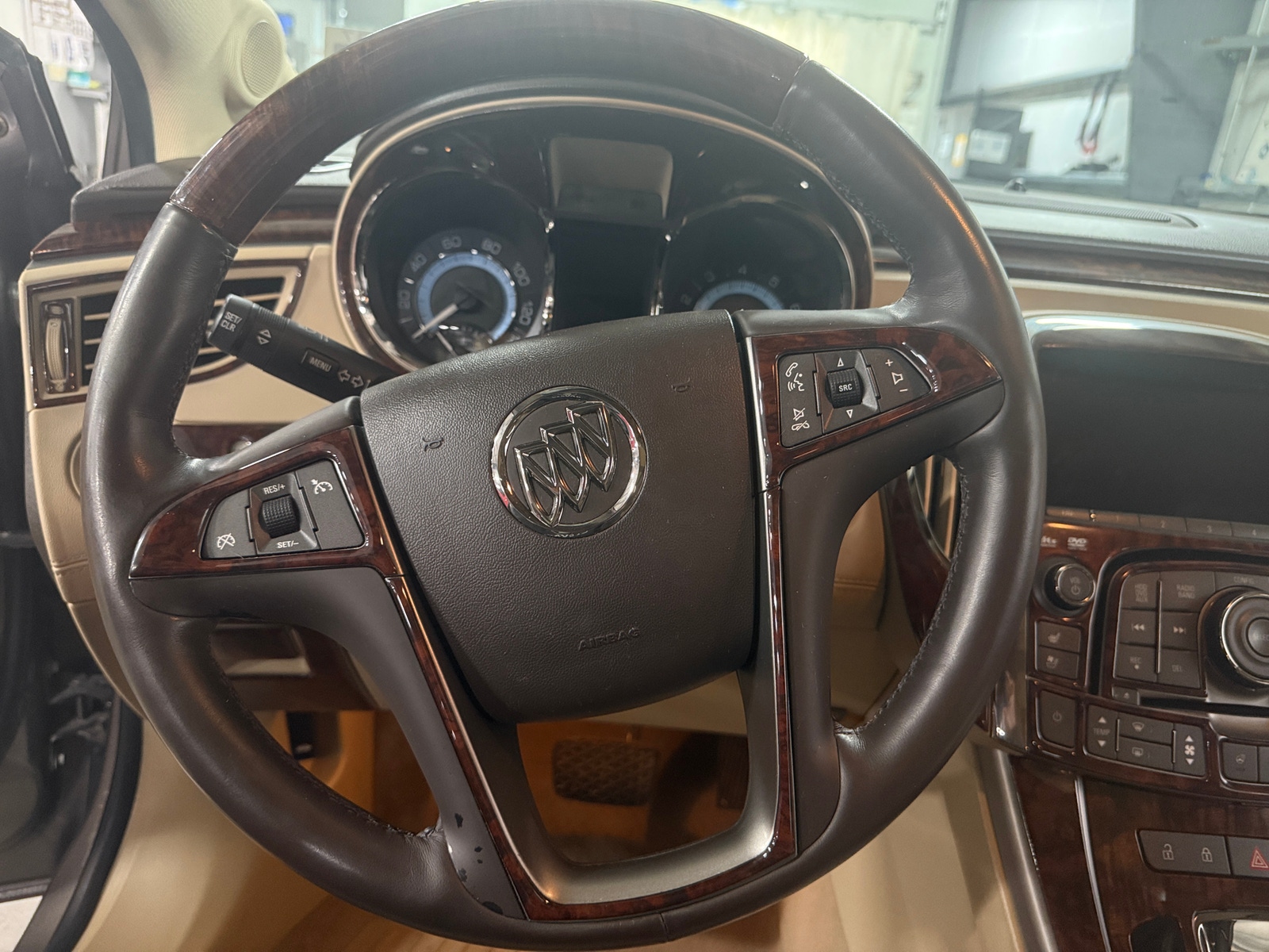 Thumbnail: 2010 Buick LaCrosse - 4