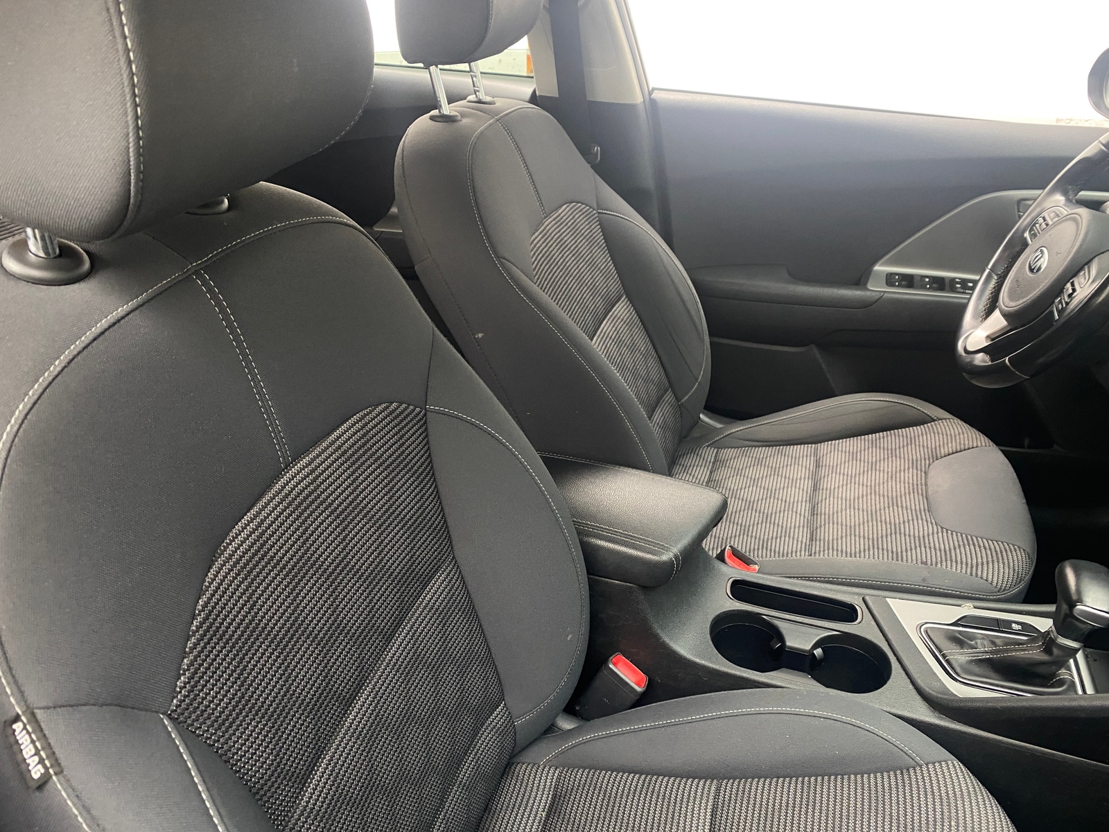 Thumbnail: 2018 Kia Niro - 2