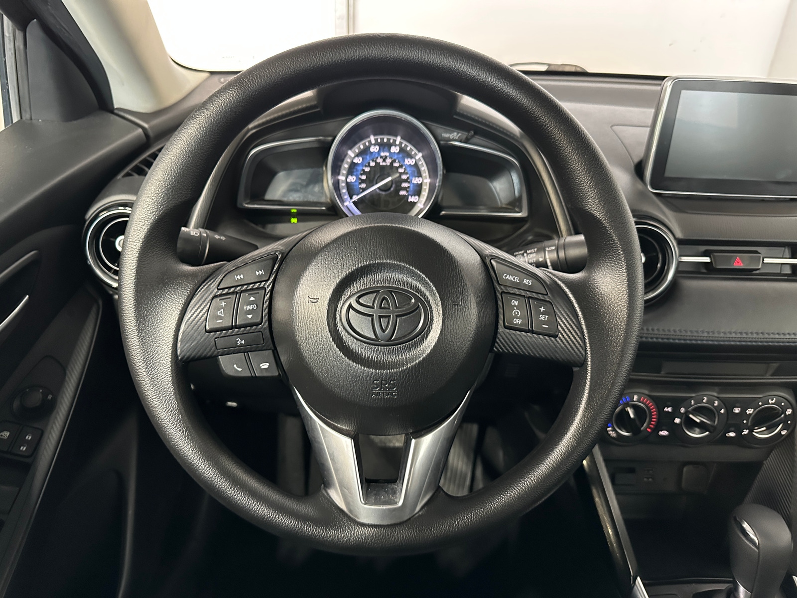 Thumbnail: 2017 Toyota Yaris iA - 5