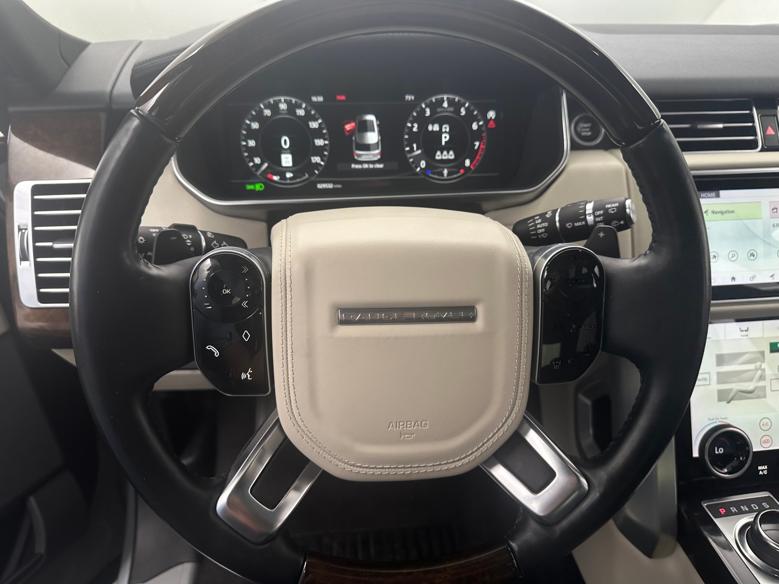 Thumbnail: 2020 Land Rover Range Rover - 4