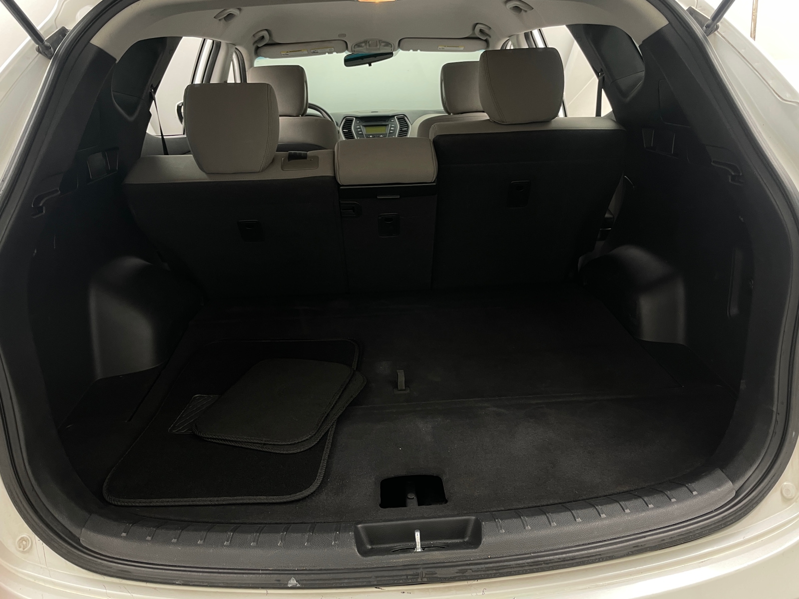 Thumbnail: 2015 Hyundai Santa Fe - 7