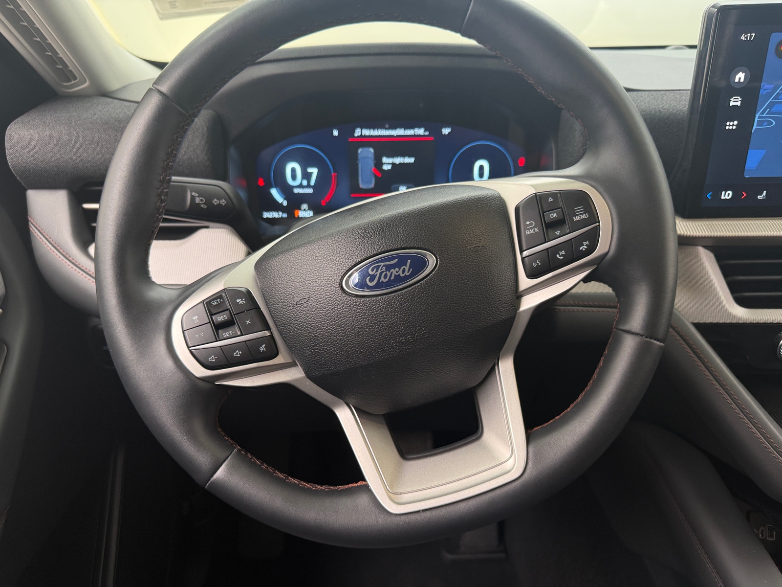 Thumbnail: 2025 Ford Explorer - 5