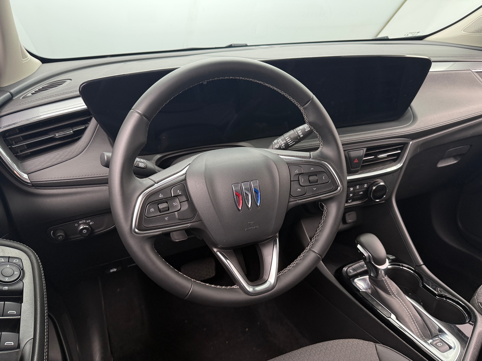 Thumbnail: 2025 Buick Encore GX - 5