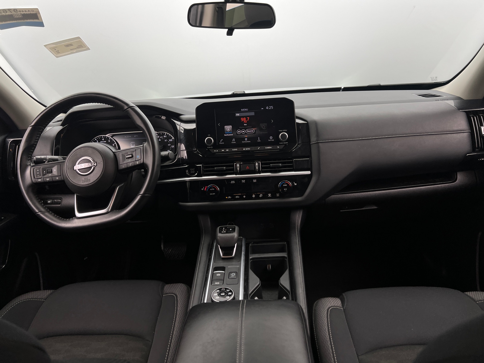 Thumbnail: 2025 Nissan Pathfinder - 3