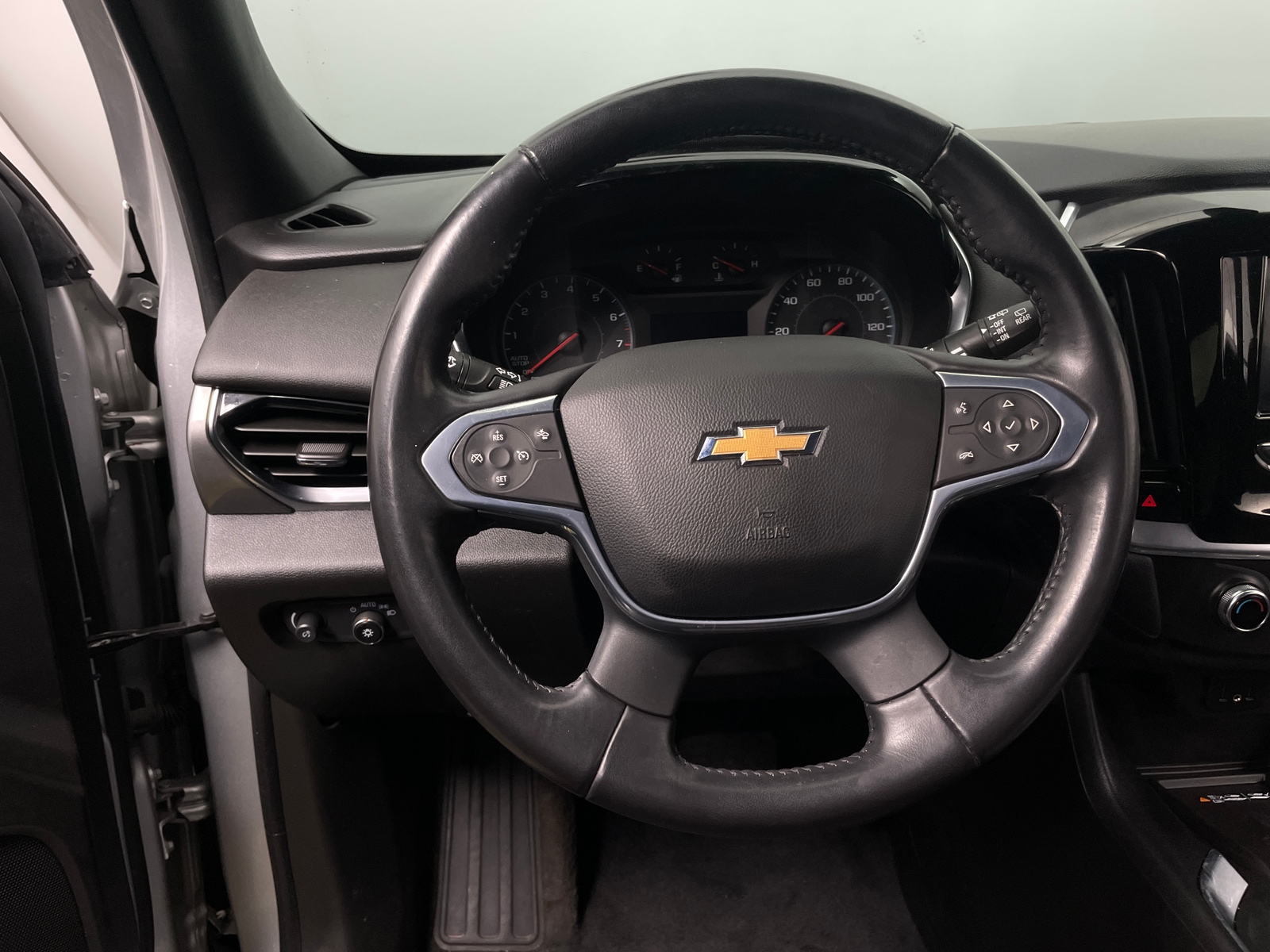 Thumbnail: 2022 Chevrolet Traverse - 5