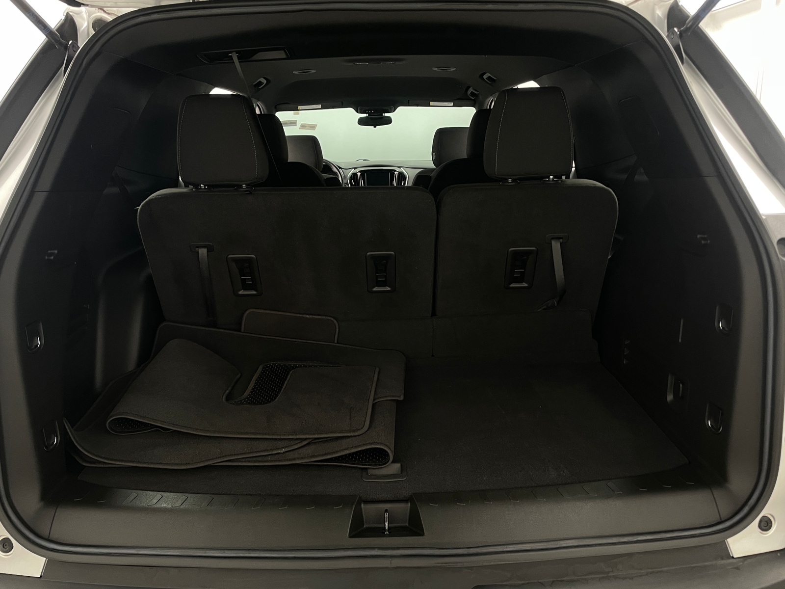 Thumbnail: 2022 Chevrolet Traverse - 7