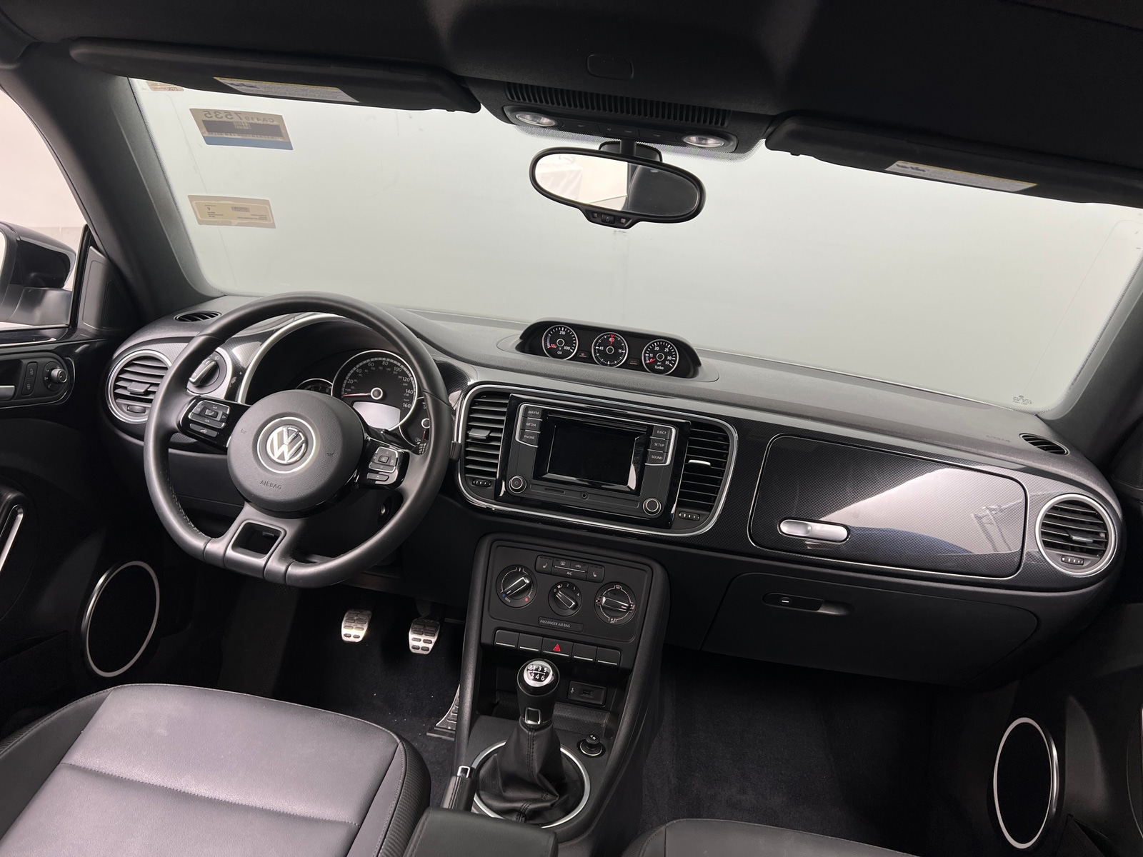 Thumbnail: 2016 Volkswagen Beetle - 3