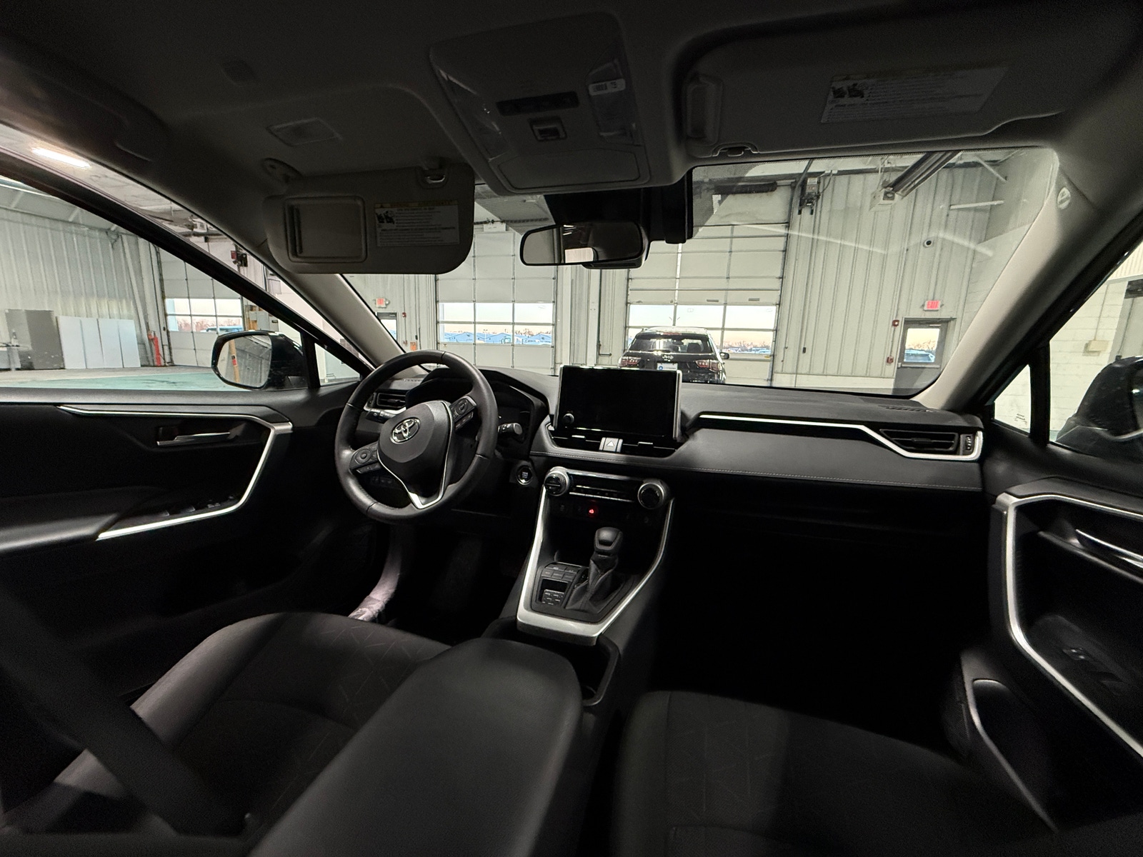 Thumbnail: 2025 Toyota RAV4 - 3