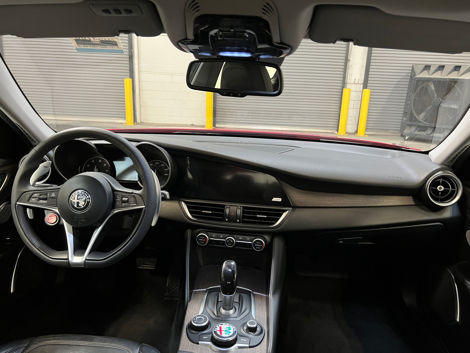 Thumbnail: 2019 Alfa Romeo Giulia - 2