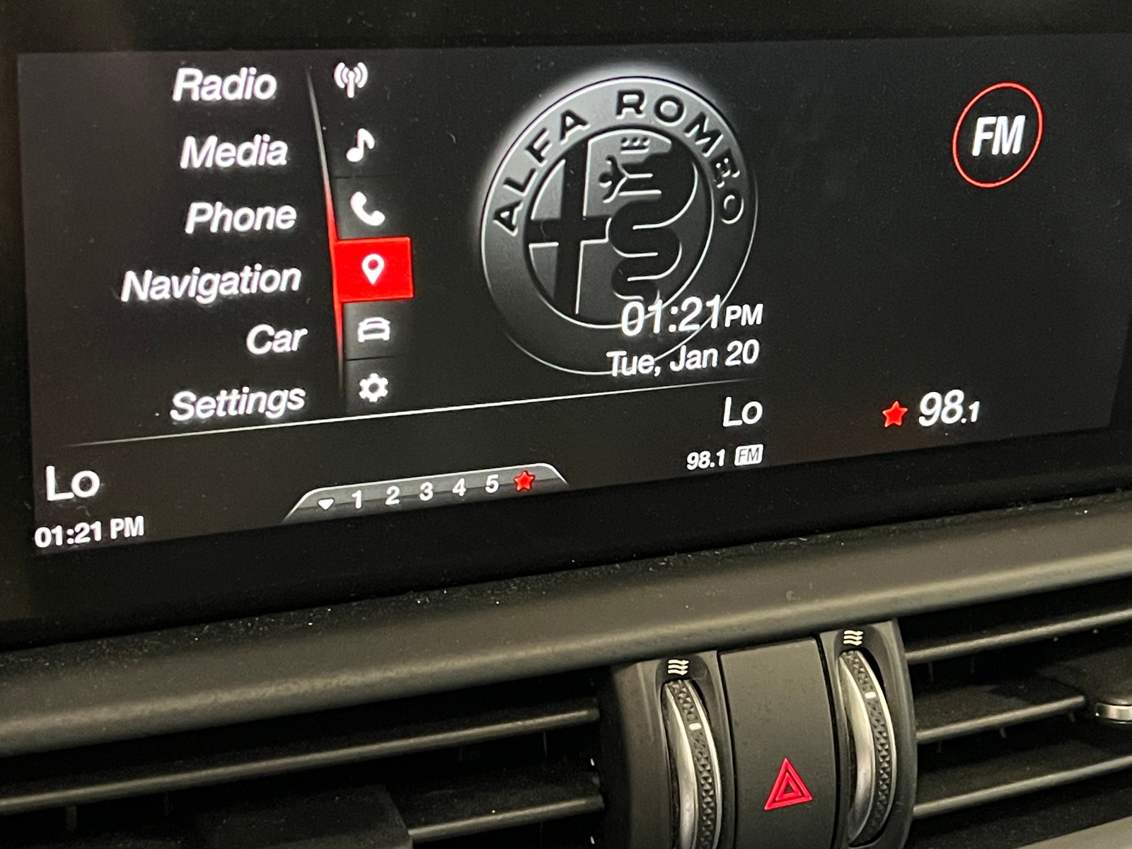 Thumbnail: 2019 Alfa Romeo Giulia - 3