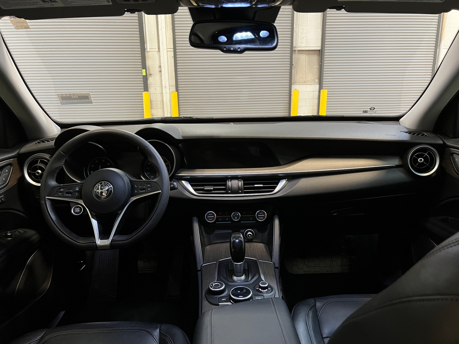 Thumbnail: 2018 Alfa Romeo Stelvio - 2