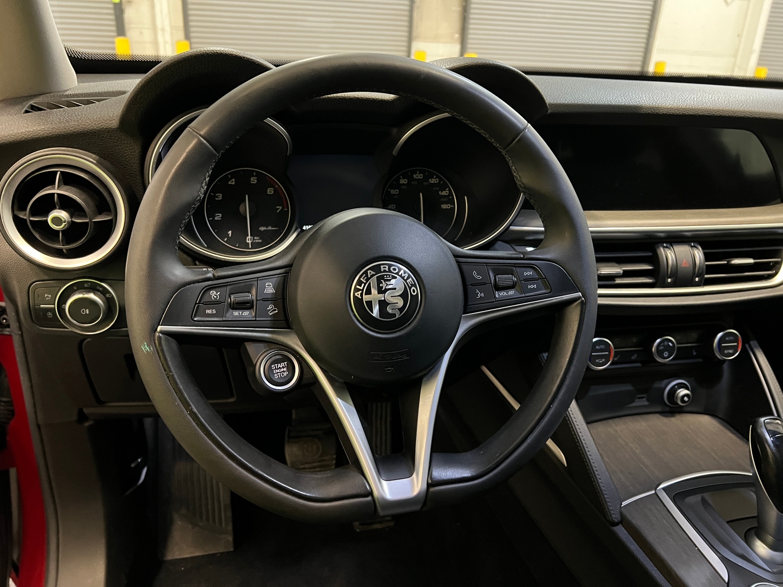 Thumbnail: 2018 Alfa Romeo Stelvio - 4