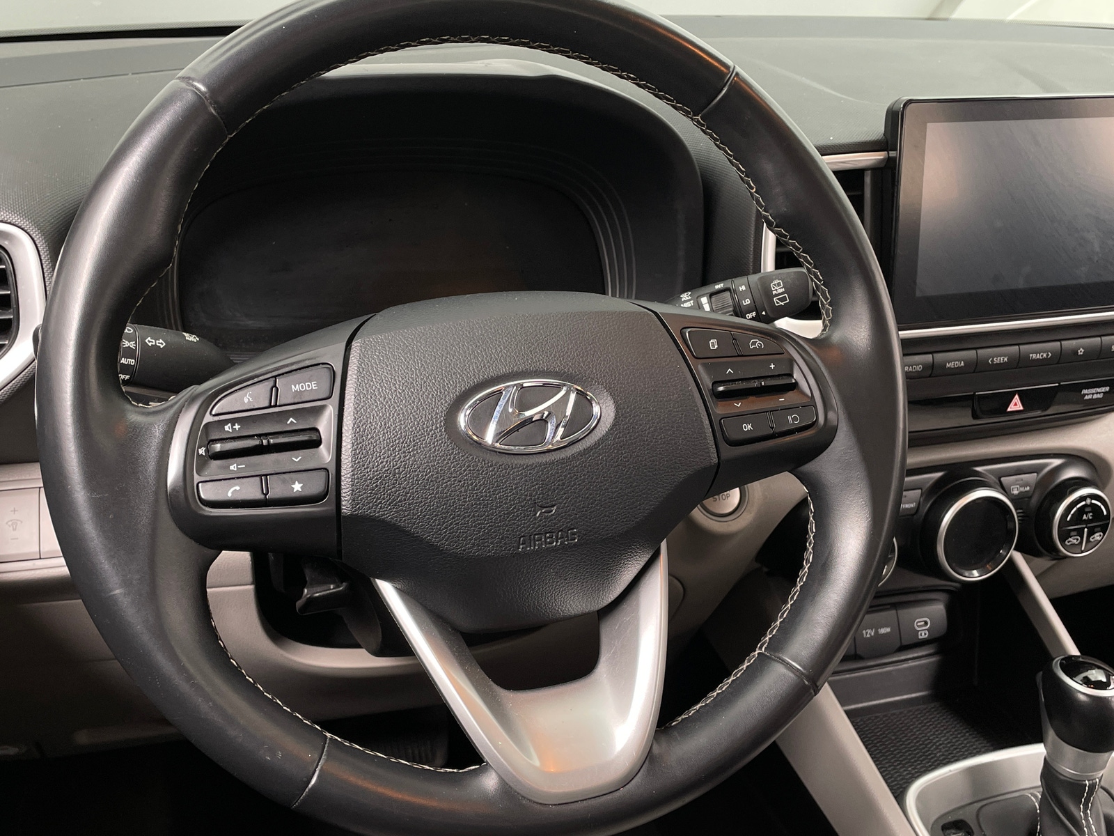 Thumbnail: 2024 Hyundai Venue - 5