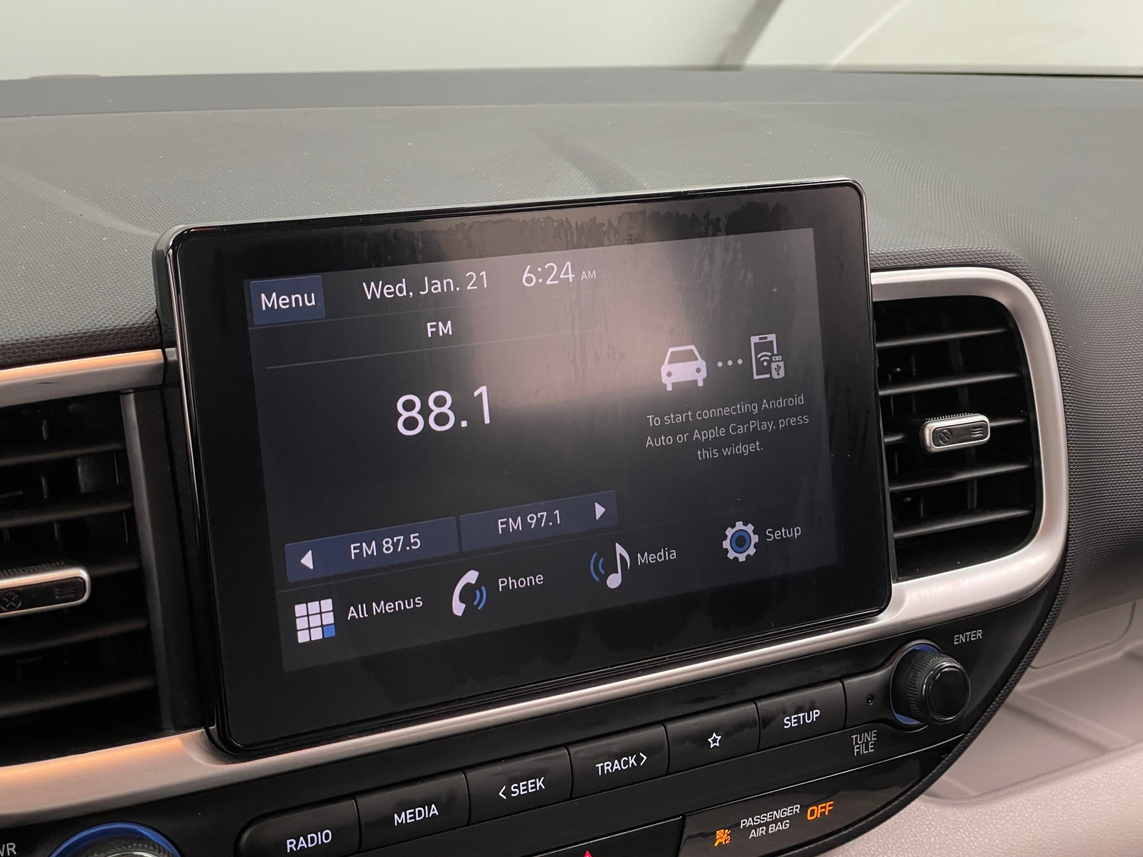 Thumbnail: 2024 Hyundai Venue - 4