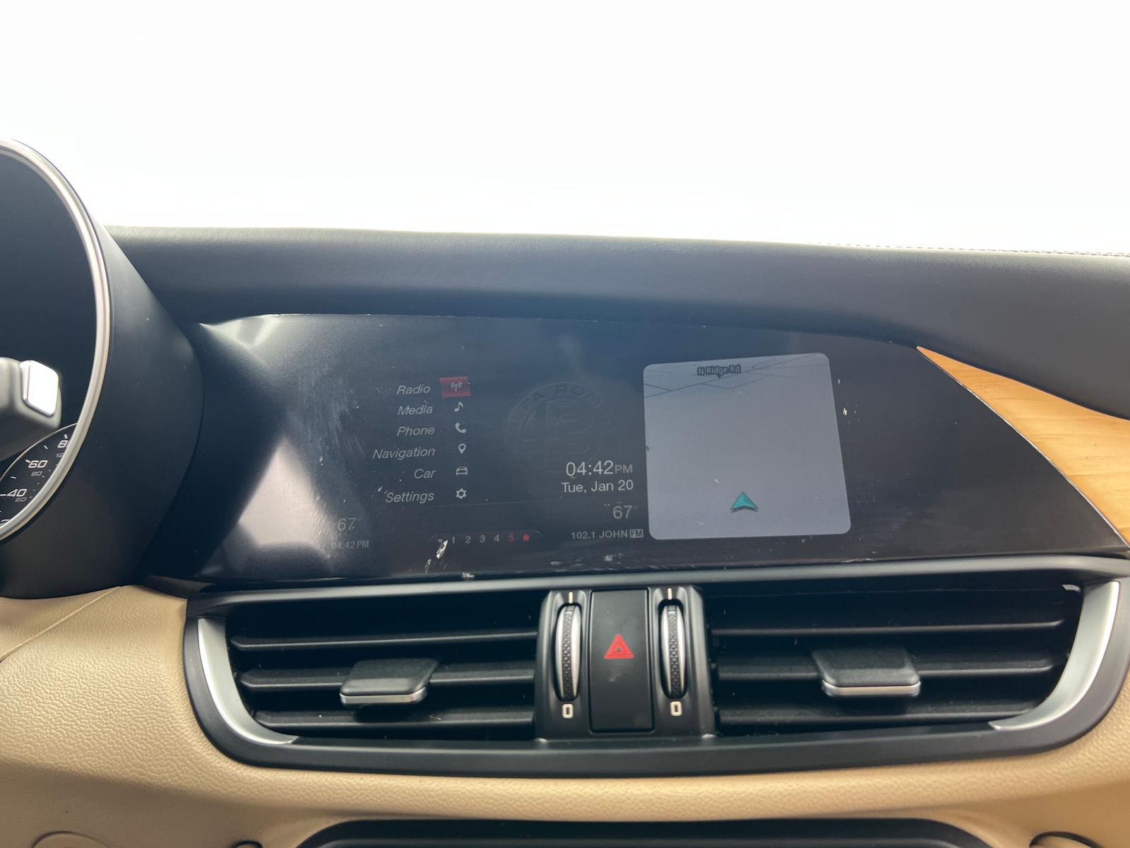 Thumbnail: 2017 Alfa Romeo Giulia - 3