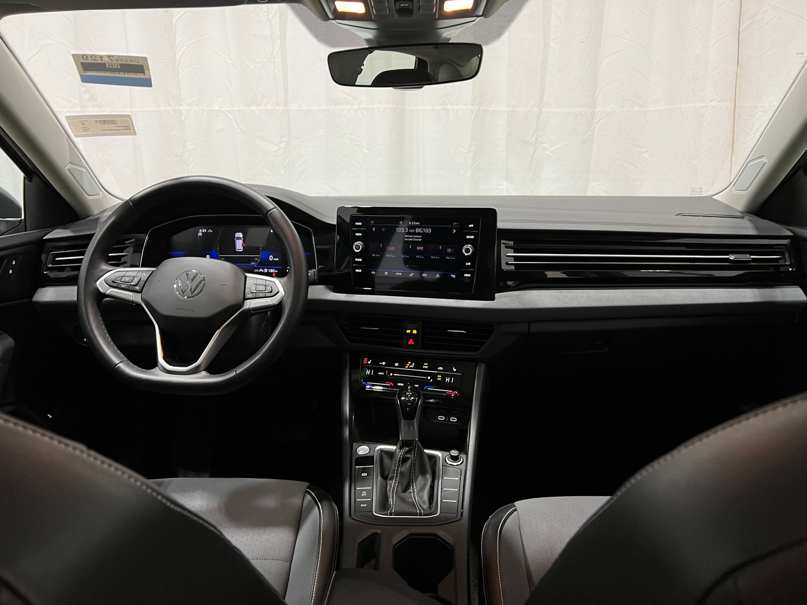 Thumbnail: 2025 Volkswagen Jetta - 2