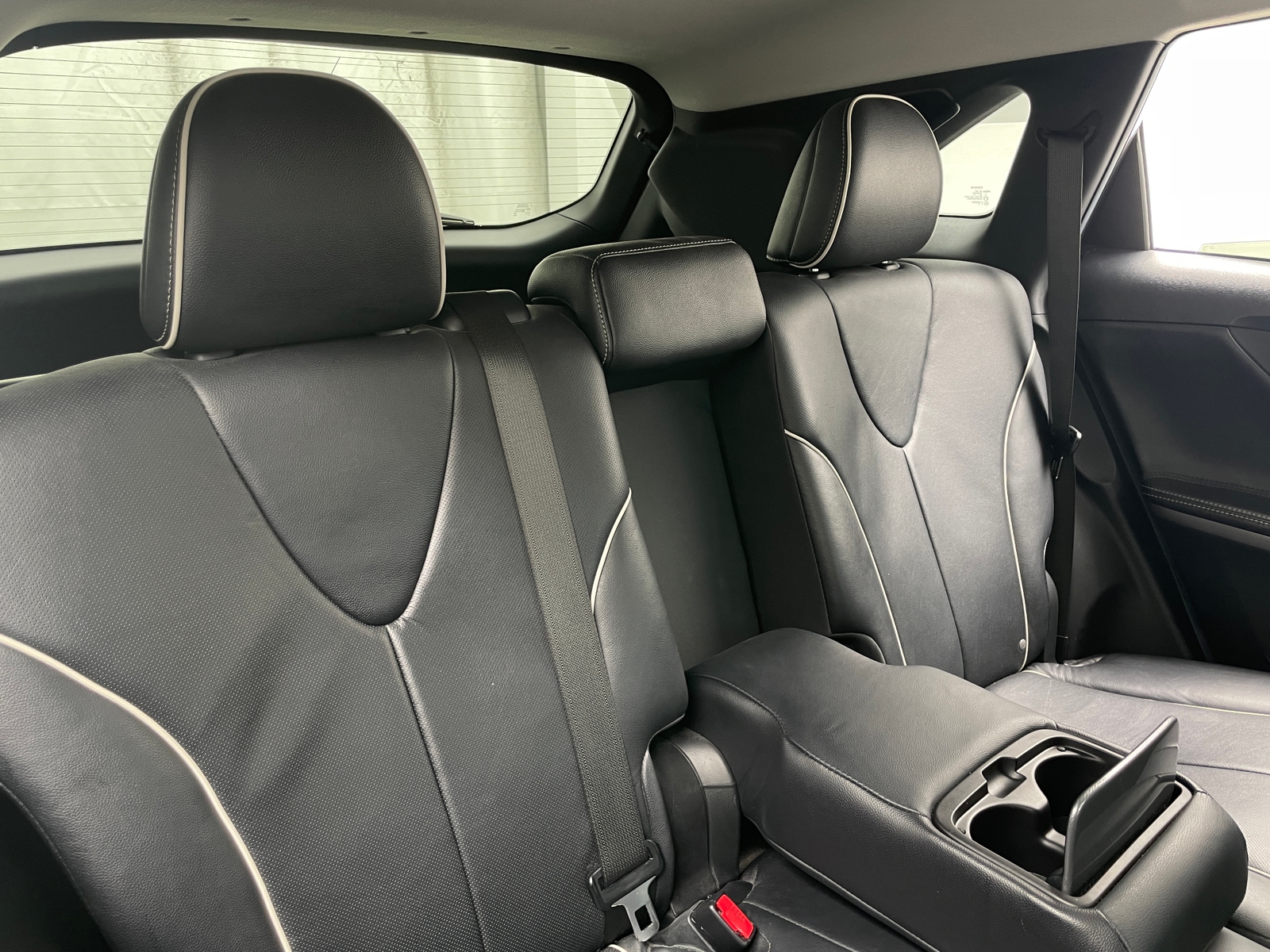 Thumbnail: 2013 Toyota Venza - 6