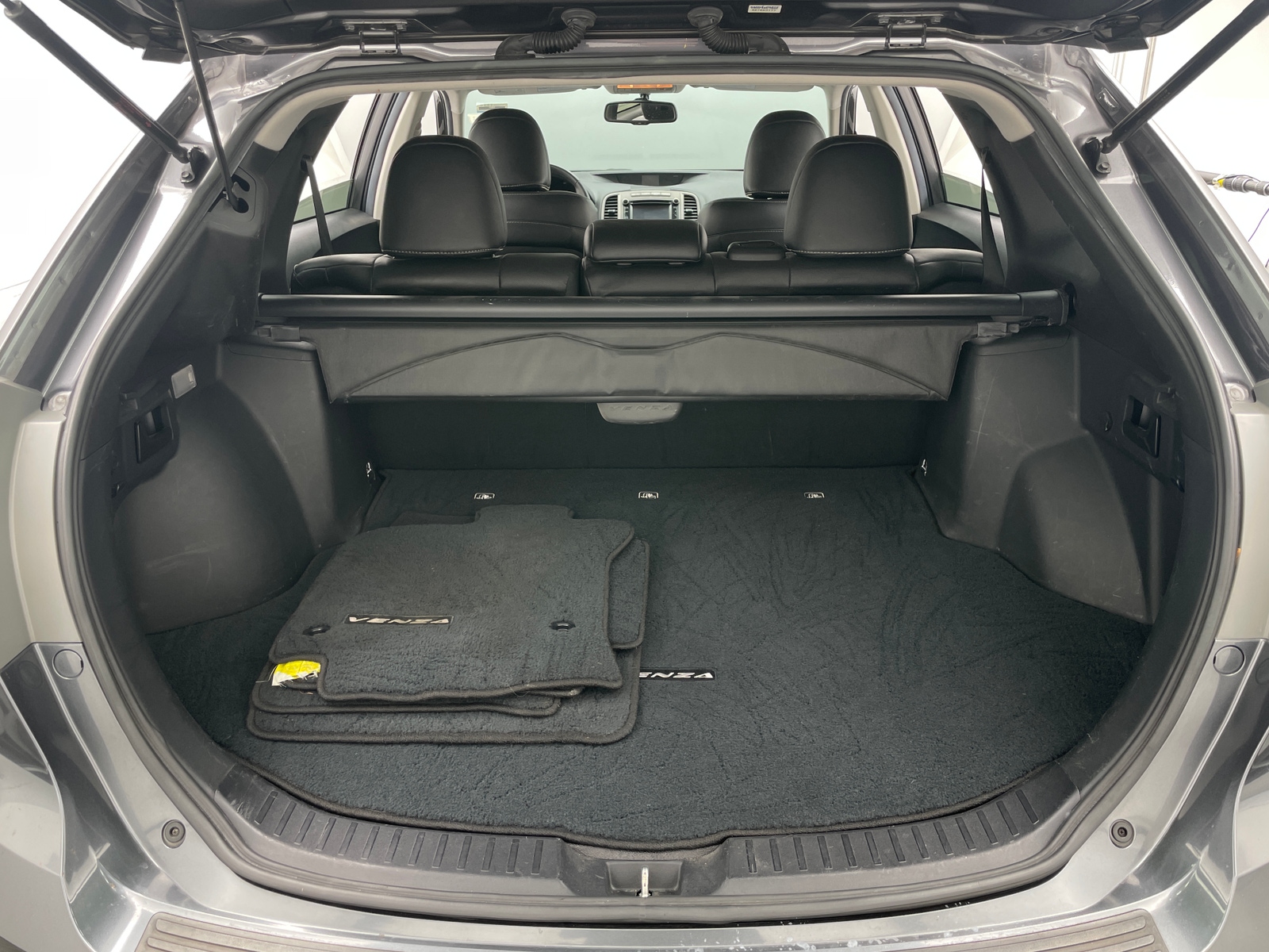 Thumbnail: 2013 Toyota Venza - 7