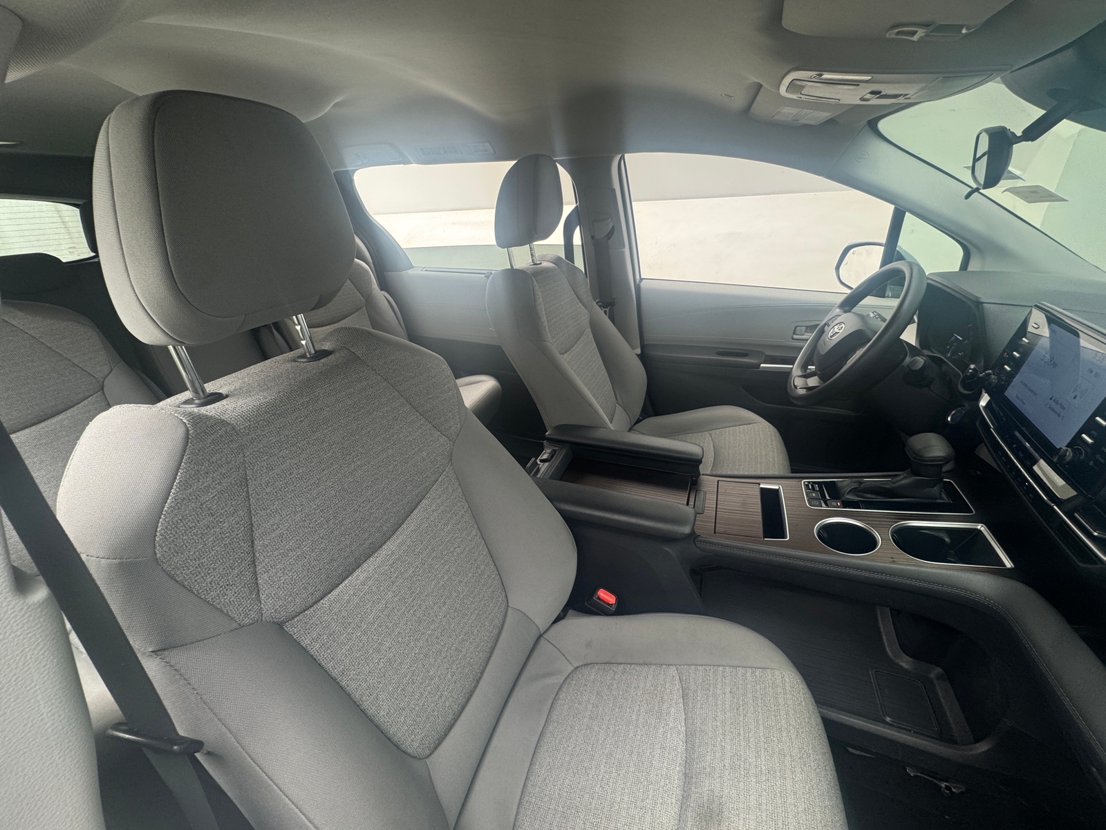 Thumbnail: 2023 Toyota Sienna - 2