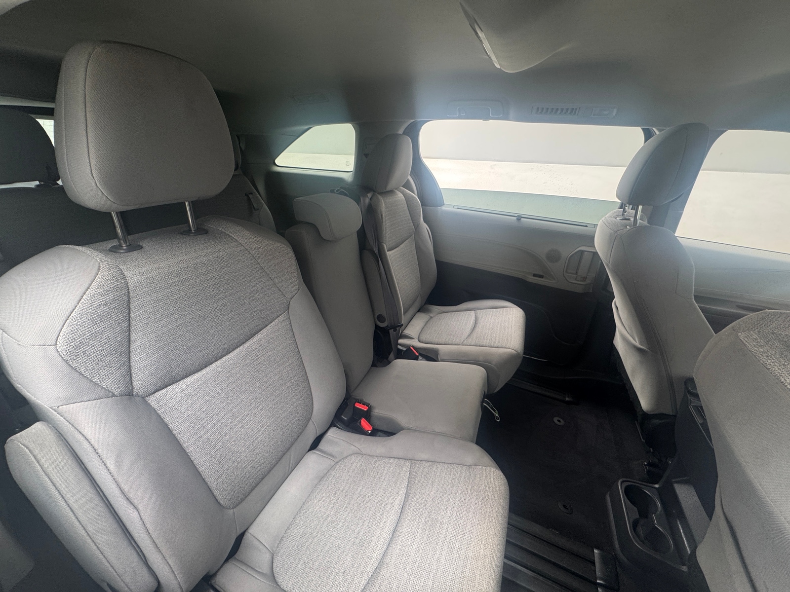 Thumbnail: 2023 Toyota Sienna - 6