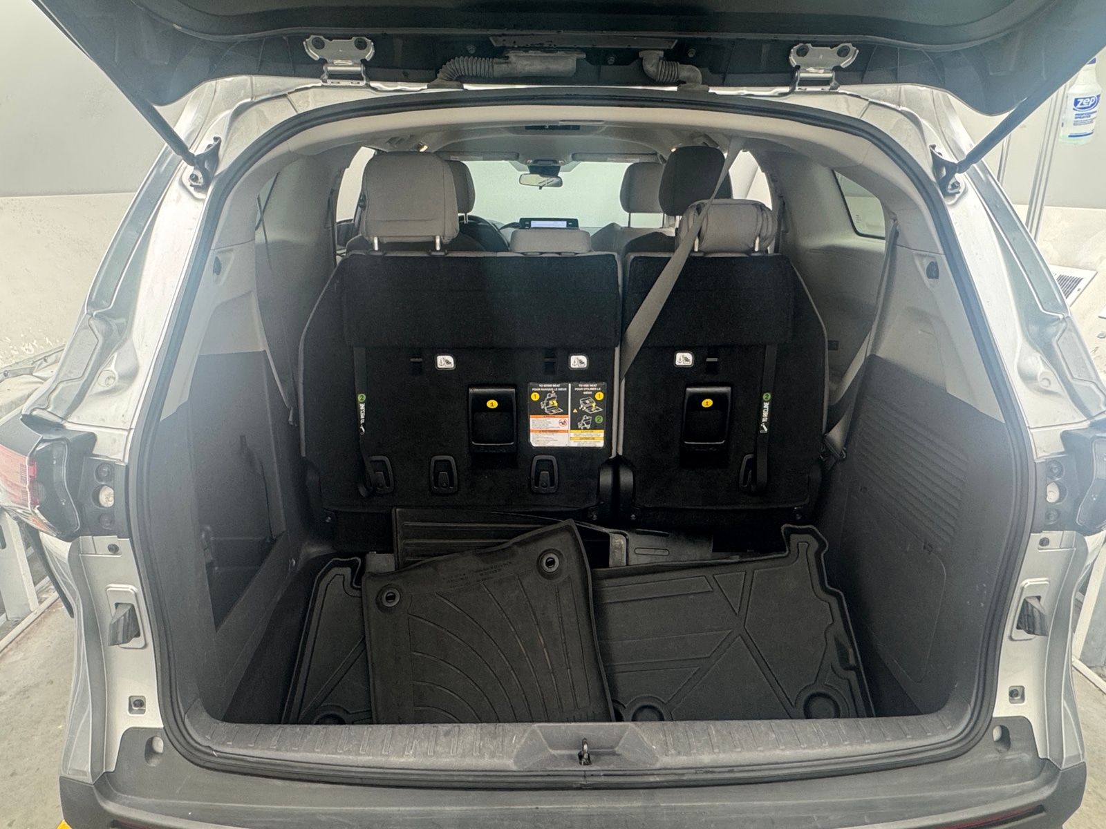 Thumbnail: 2023 Toyota Sienna - 7