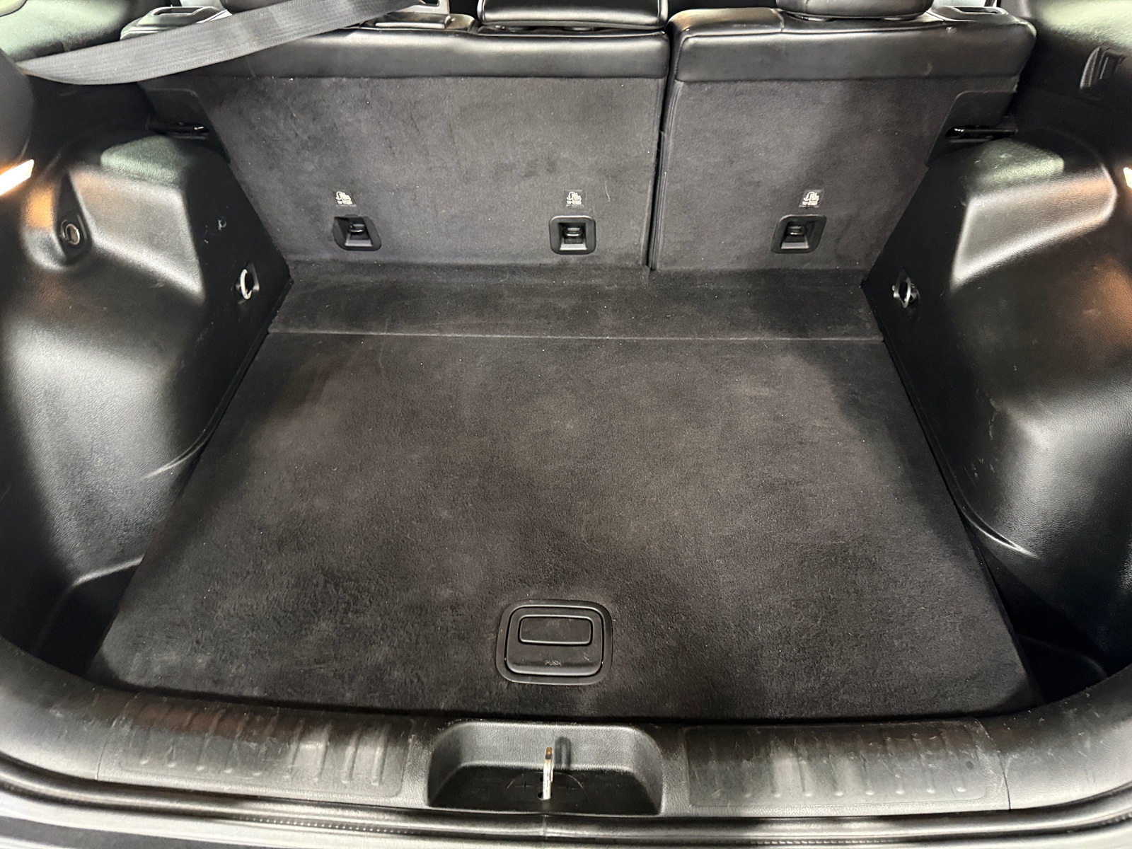 Thumbnail: 2019 Jeep Cherokee - 7