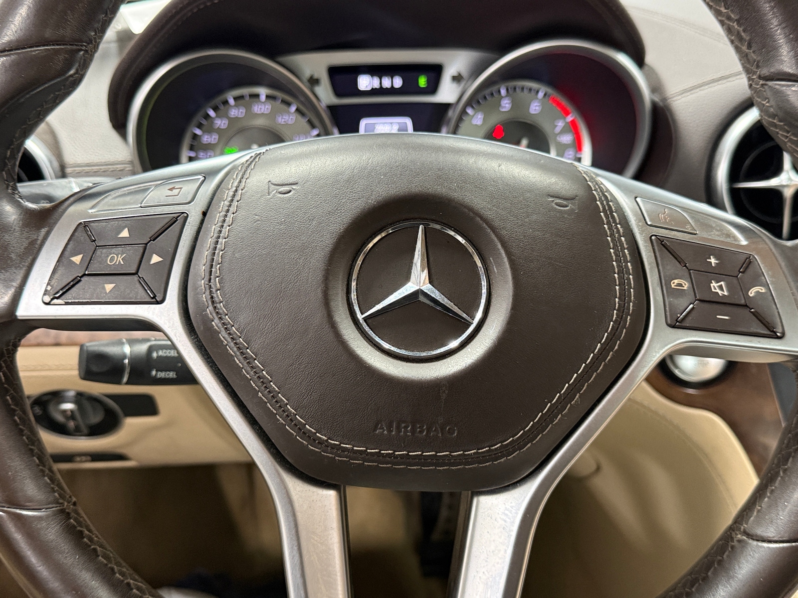 Thumbnail: 2016 Mercedes-Benz SL-Class - 4