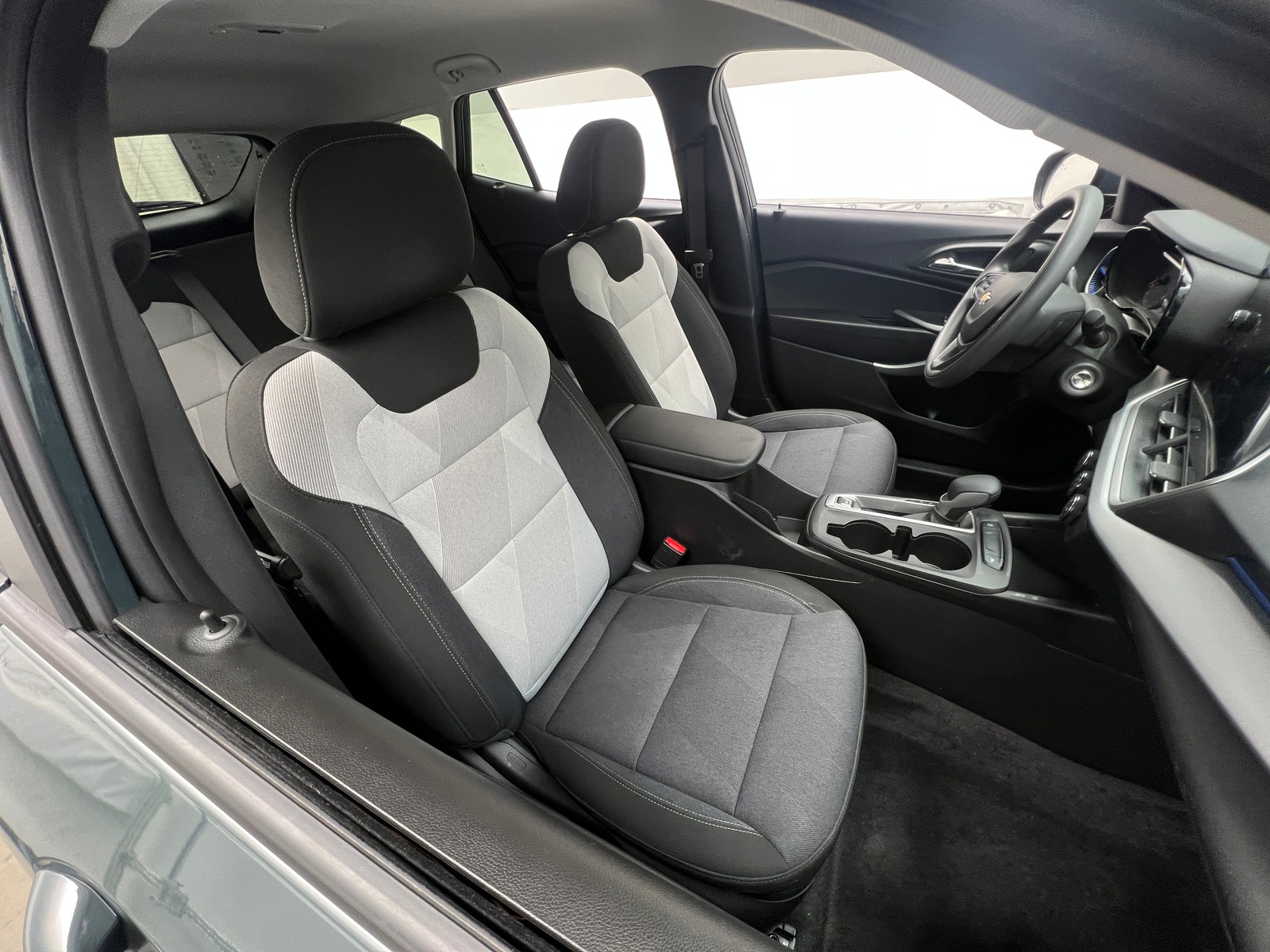 Thumbnail: 2025 Chevrolet Trax - 2