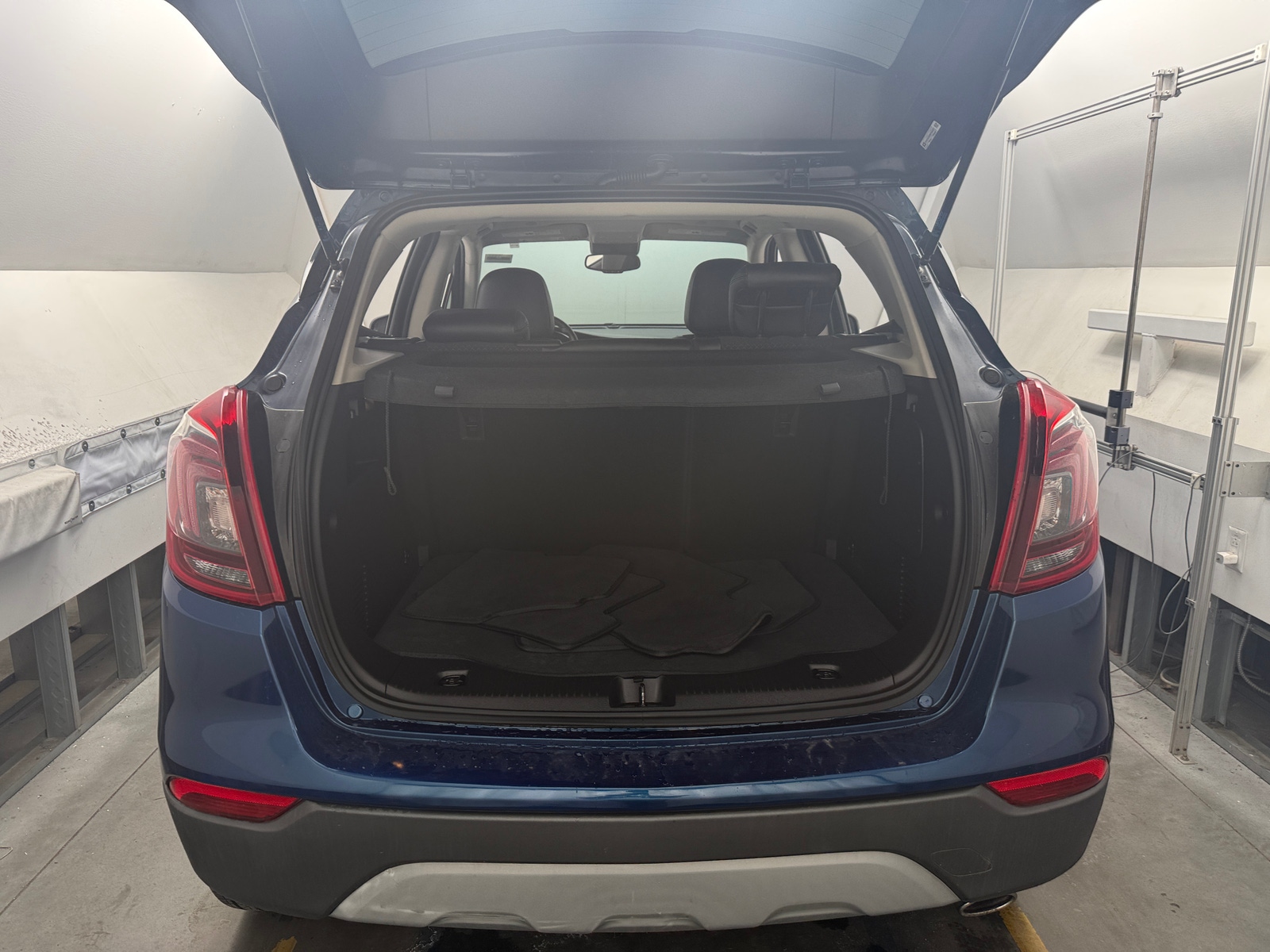 Thumbnail: 2019 Buick Encore - 6