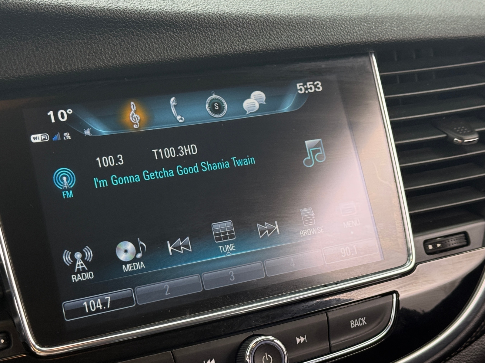 Thumbnail: 2019 Buick Encore - 3