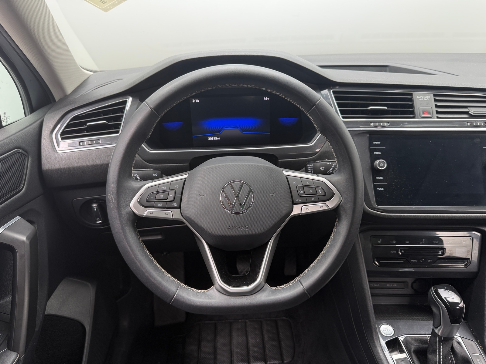 Thumbnail: 2022 Volkswagen Tiguan - 4